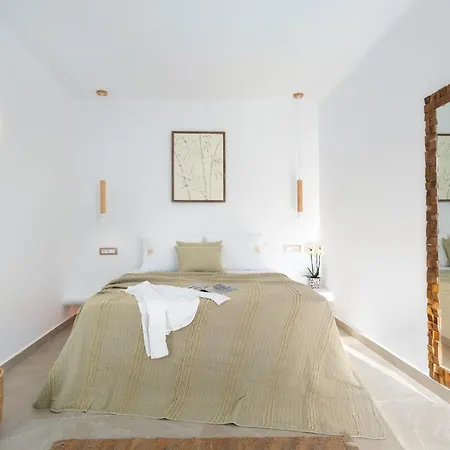 מלון Electra & *