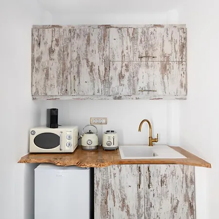 מלון Electra & *