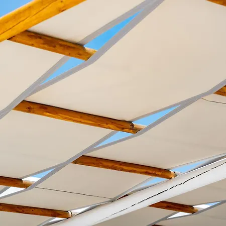 Electra & מלון פריבולוס