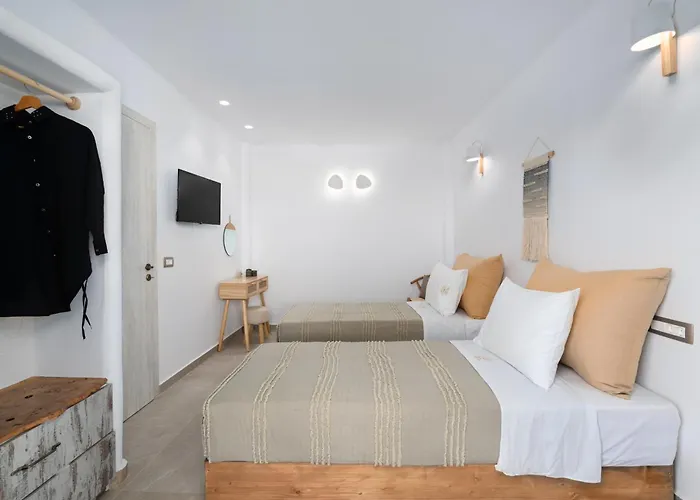 Electra Suites&spa Perivolos (Santorini)