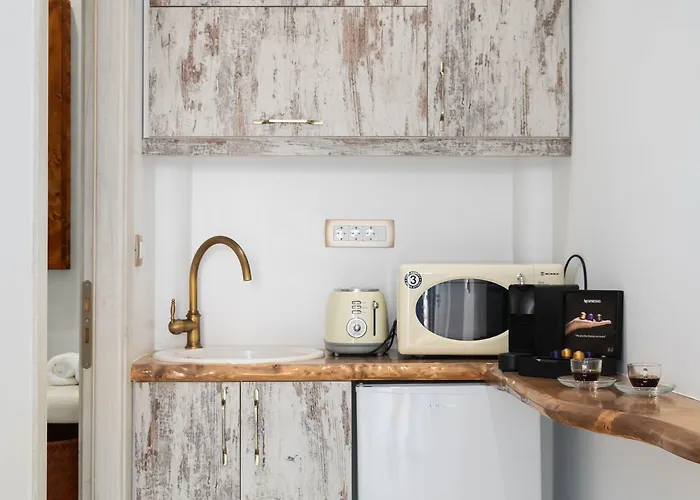 Electra & Perivolos (Santorini)